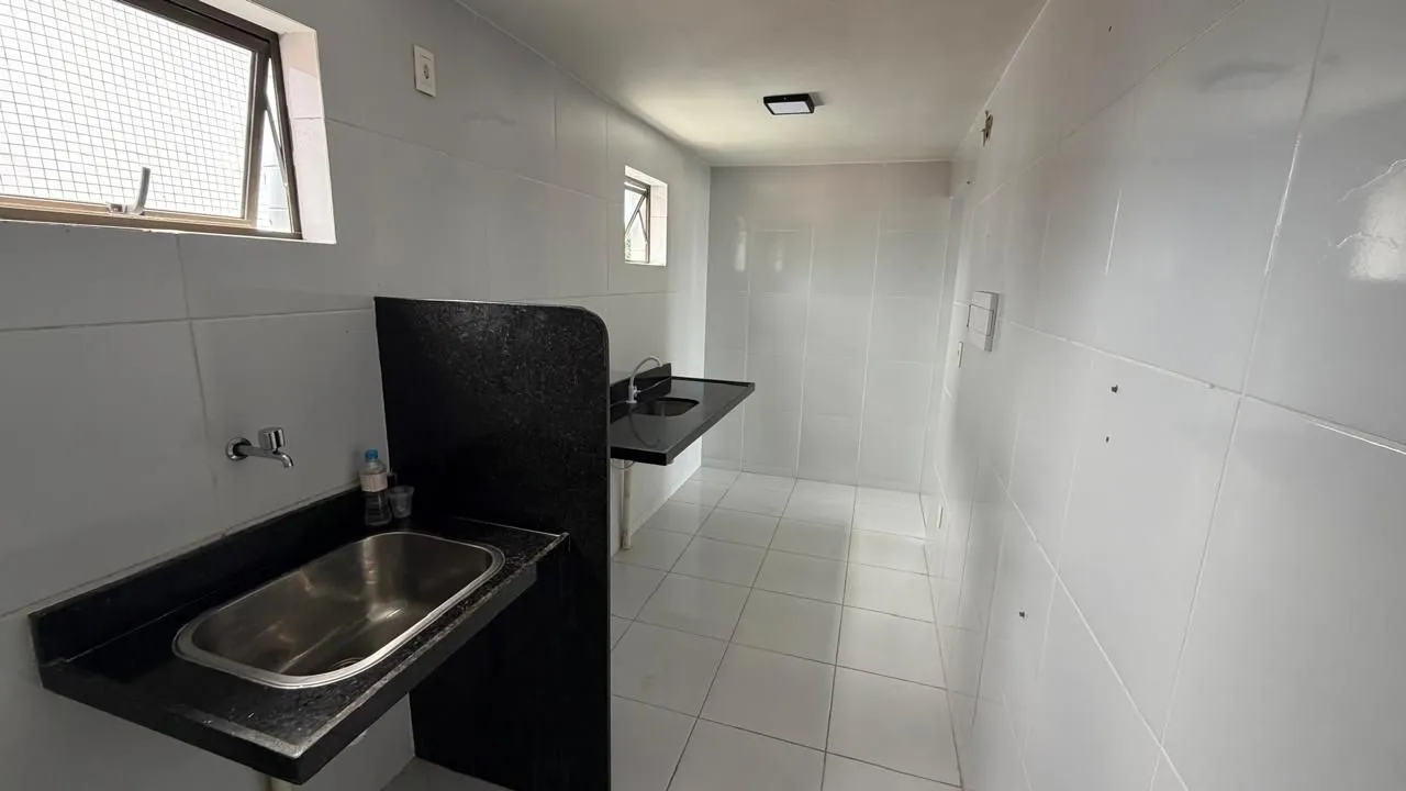 2-bedroom apartment with balcony and 2 bathrooms — photo 11