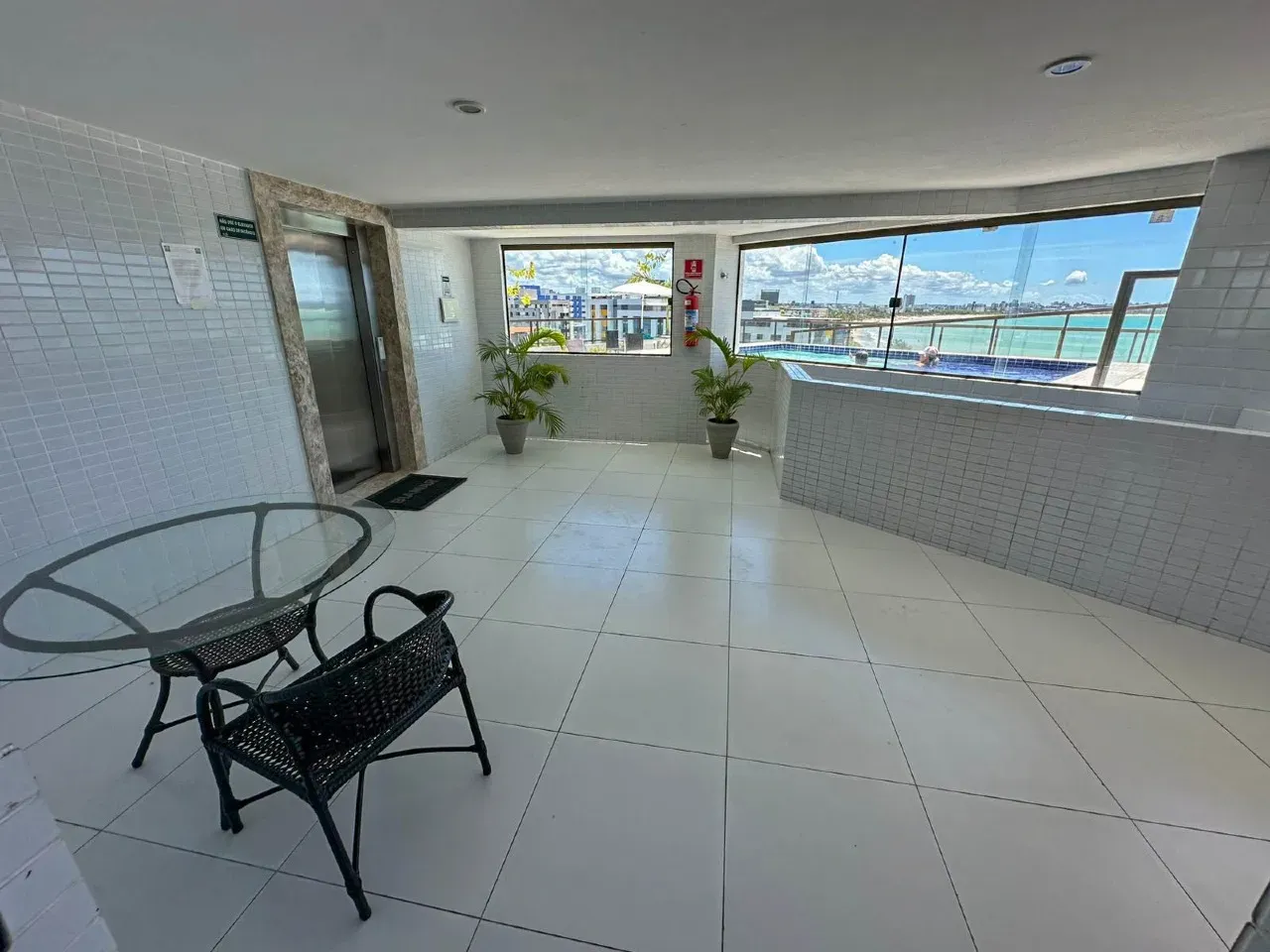Furnished 1-bedroom apartment with private garden — photo 15
