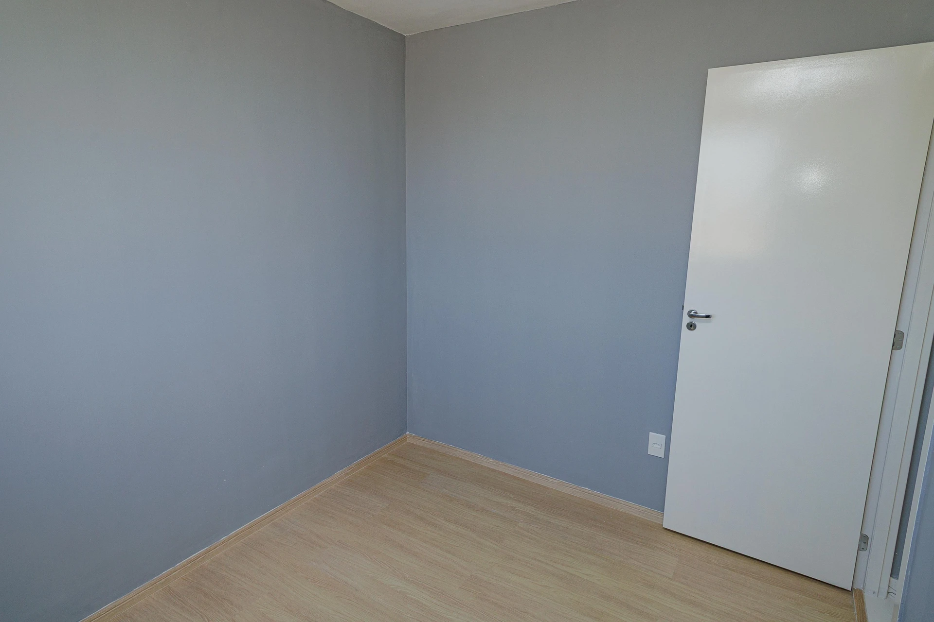 2-bedroom apartment with an open-air pool area — photo 18