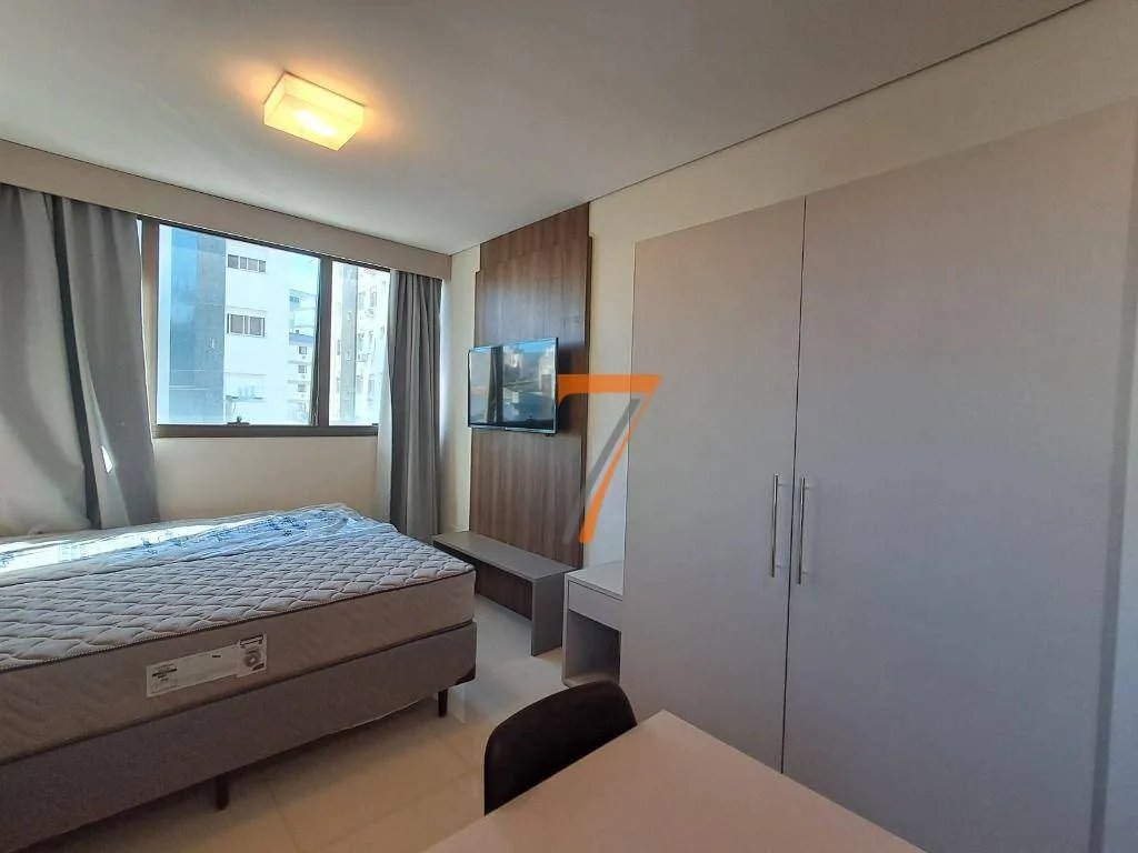 Studio com varanda e churrasqueira na sacada, 30 m² — photo 10