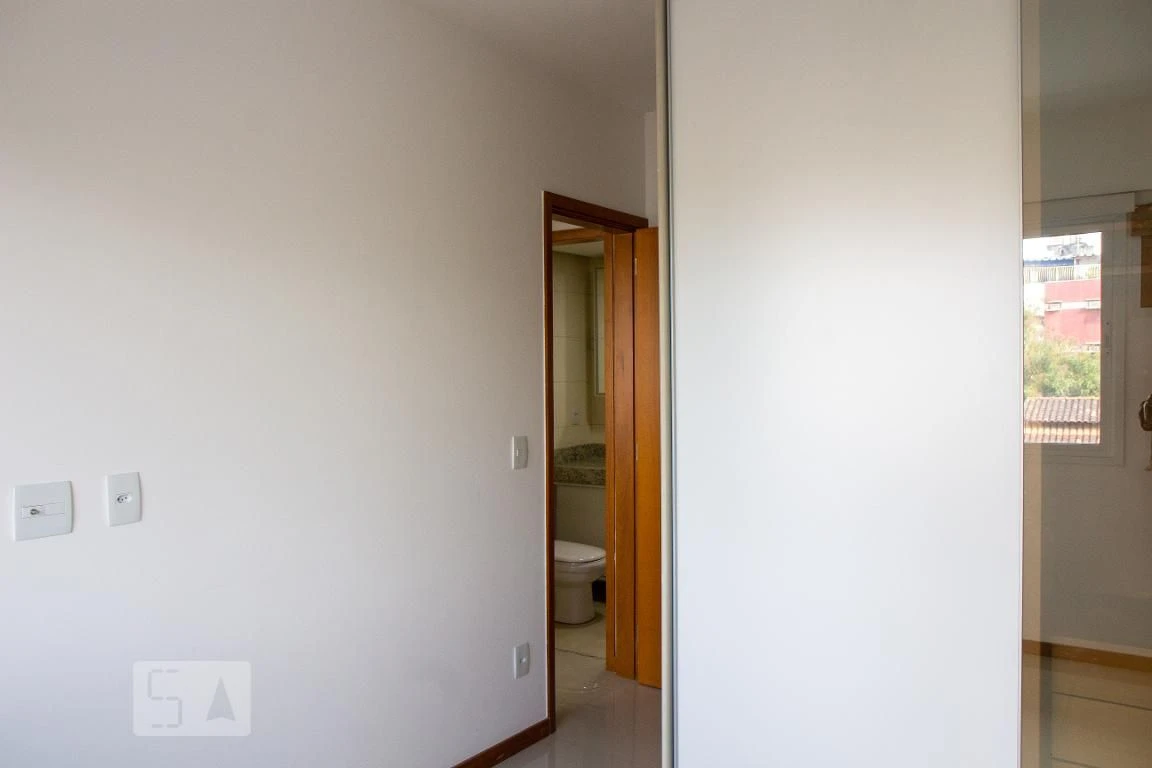 Apartment with 2 bedrooms and a balcony, 1 en-suite — photo 19