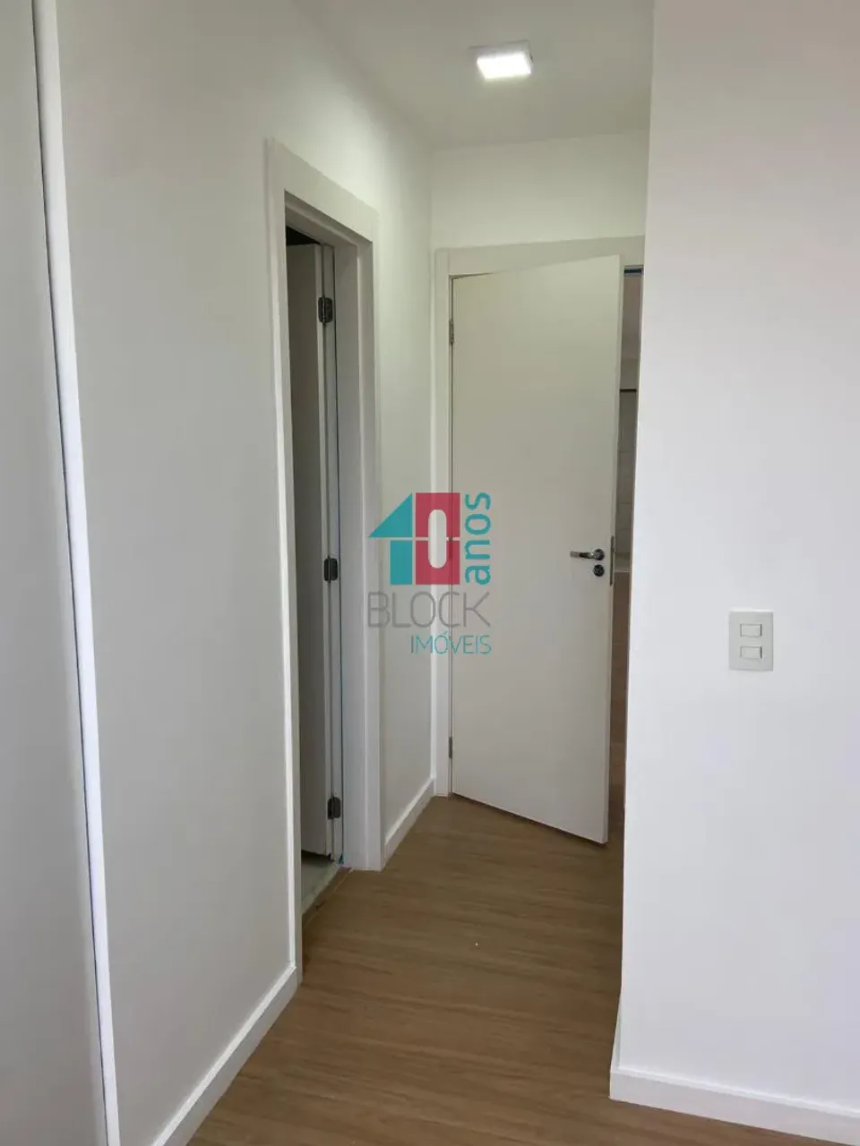 2-bedroom apartment with balcony and 2 bathrooms — photo 18