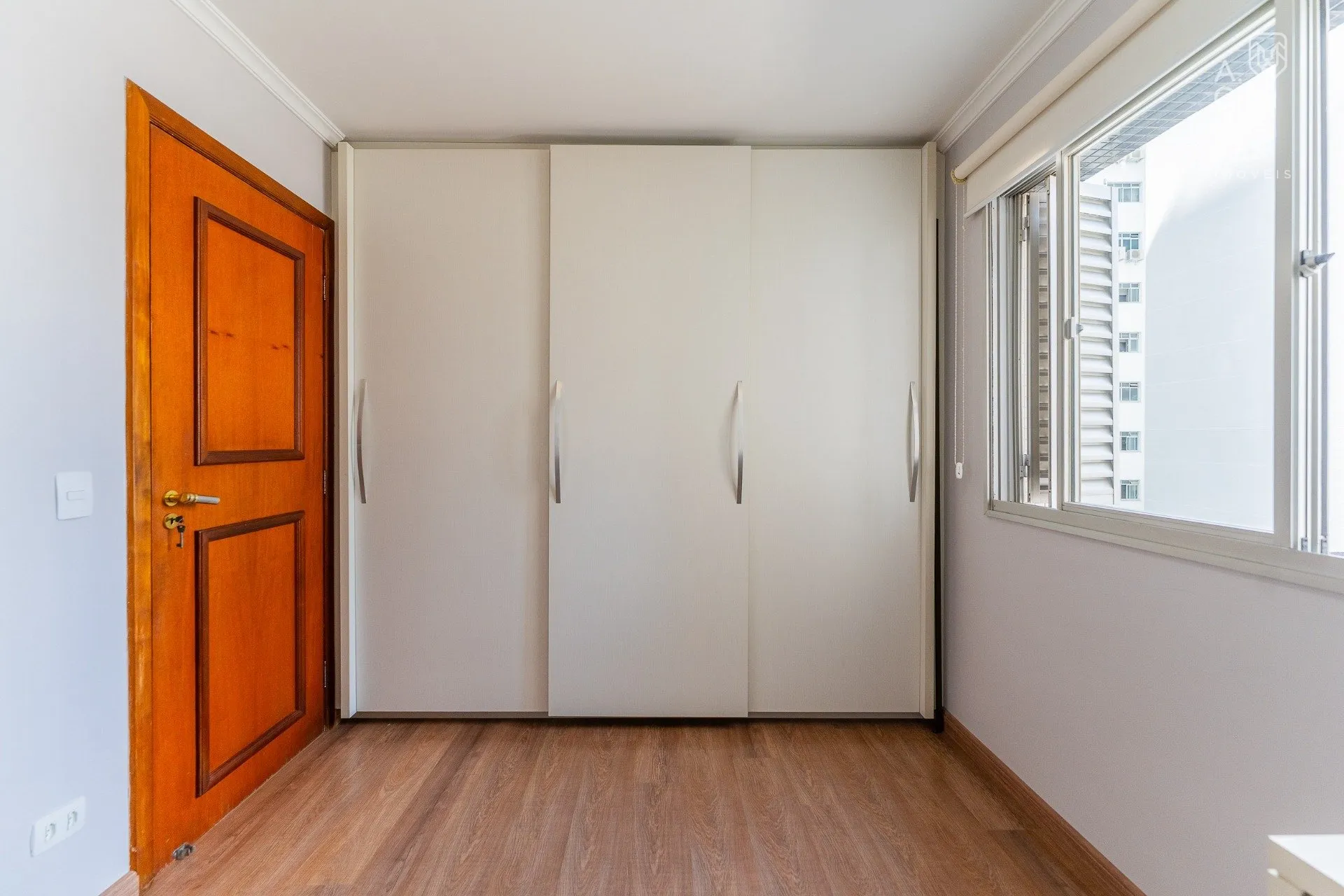 Furnished 219 m² apartment with 4 bedrooms and 2 parking spots — photo 25