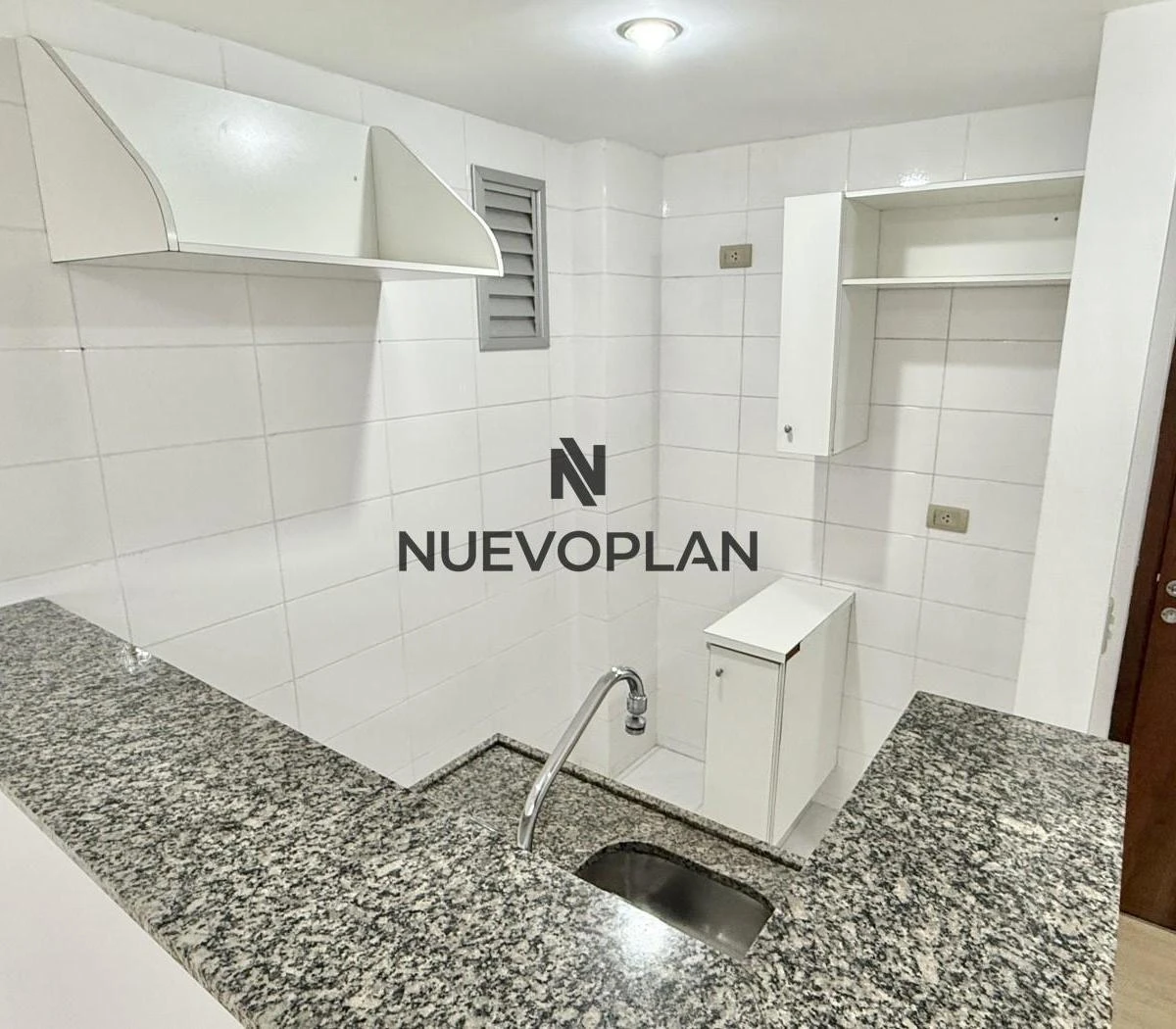 Park view in a one-bedroom apartment, 34 m²