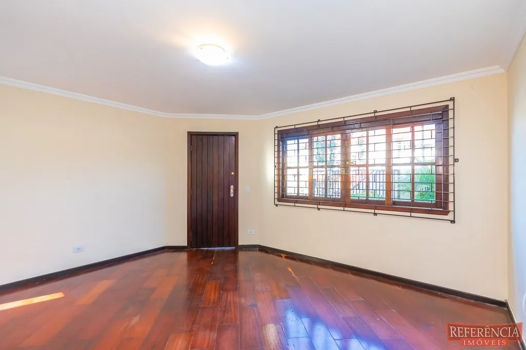 3-bedroom house with a home office — photo 10