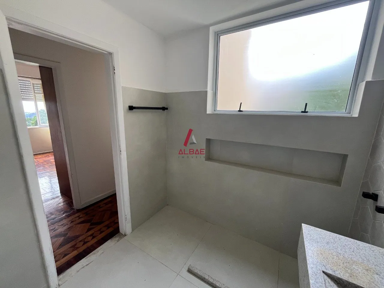 3-bedroom apartment with glassed-in balcony windows — photo 20