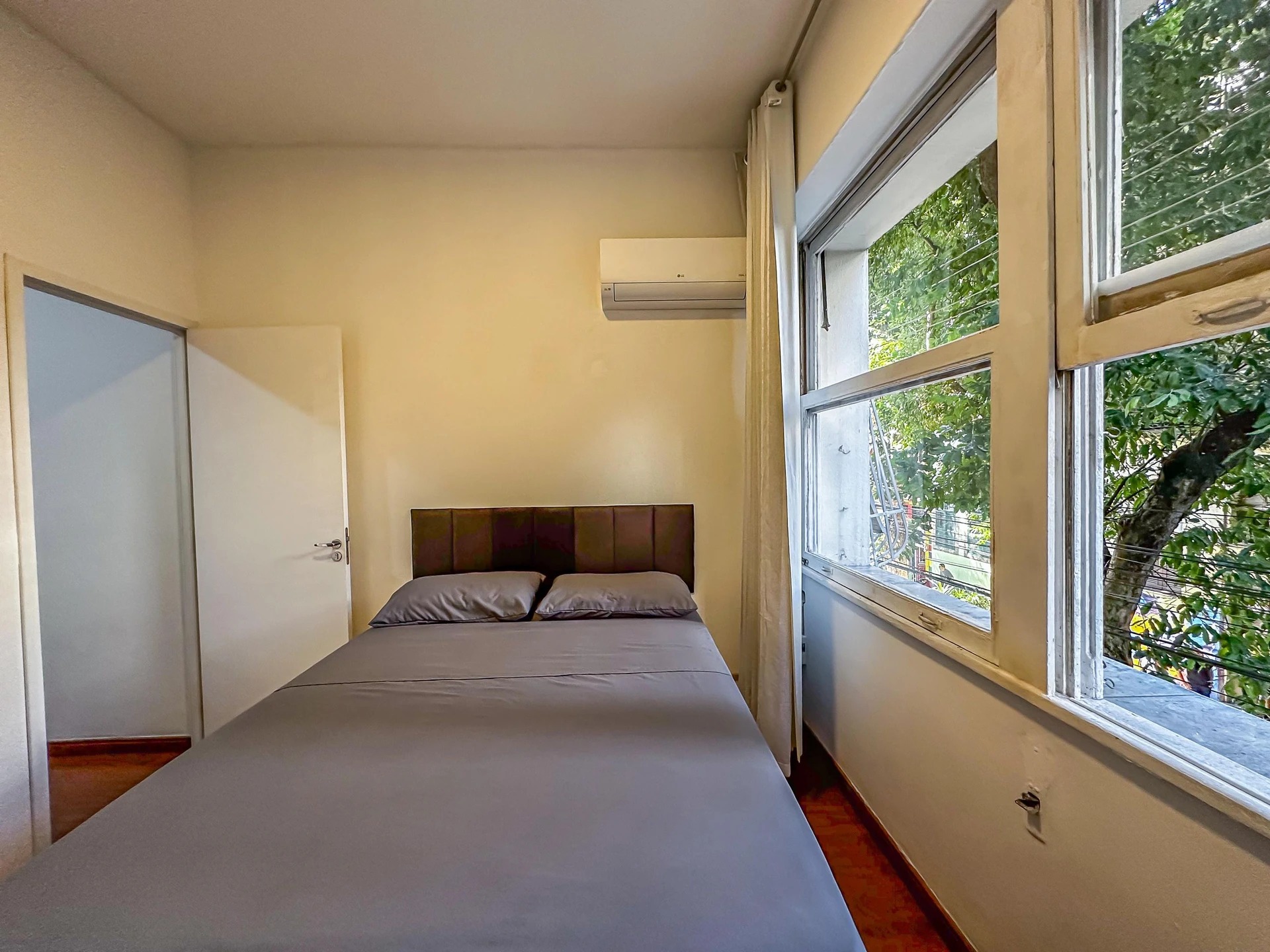 Furnished 1-bedroom apartment with washing machine — photo 7