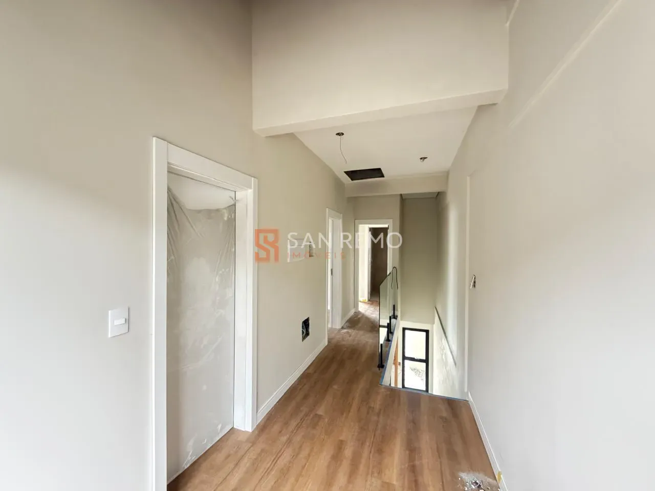 House, 158 m², with a glass-enclosed balcony — photo 13