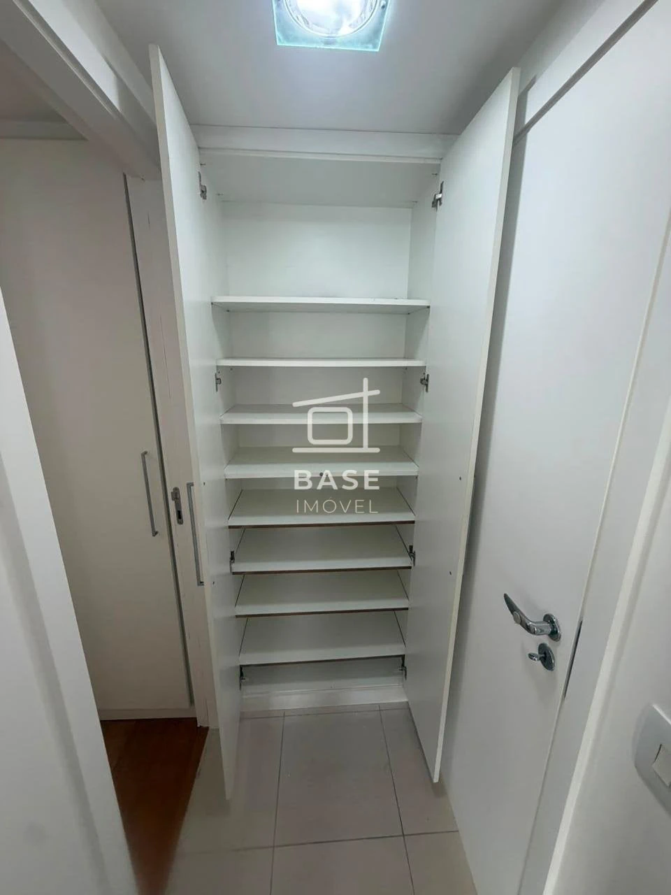 110 m² apartment with 2 suites and a balcony — photo 10