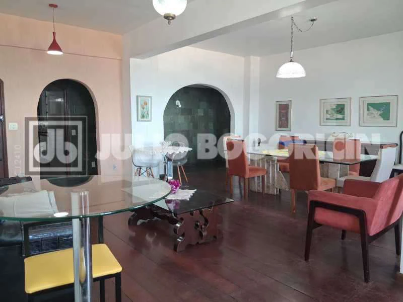 4-bedroom apartment with gas kitchen and 224 m² — photo 6