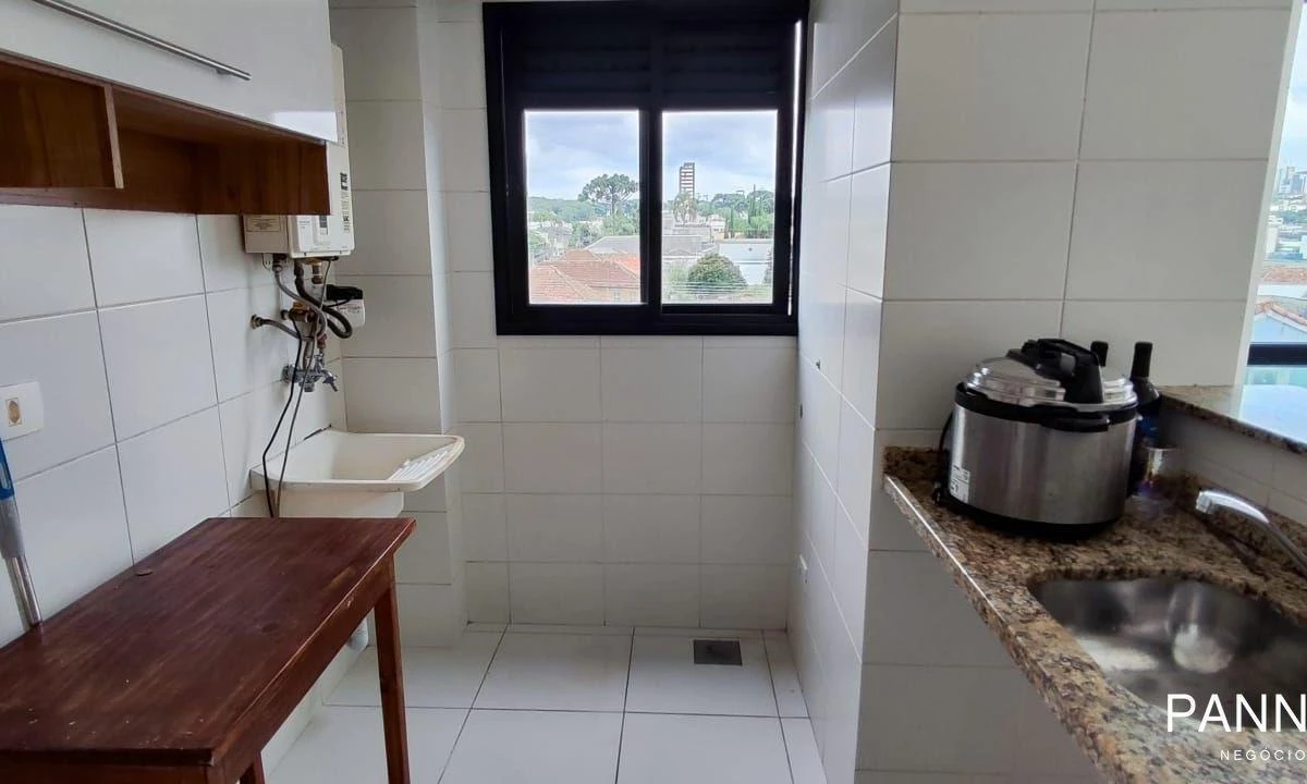 2-bedroom apartment with a grill on the balcony — photo 35