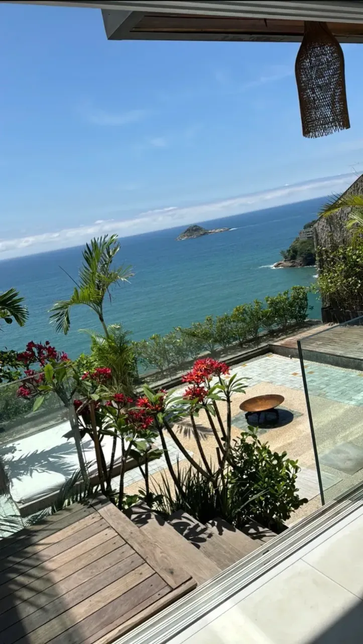 Casa amueblada con 5 dormitorios y vista desde las ventanas — photo 11