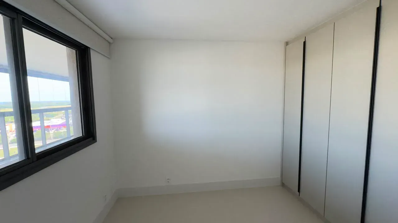 Apartamento sem mobília com 3 quartos e 4 banheiros — photo 18