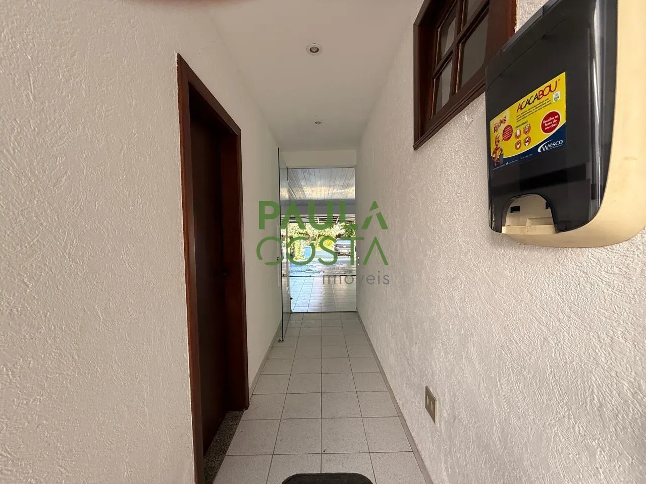 Furnished house with 5 bedrooms and 756 m² plus 4 parking — photo 40