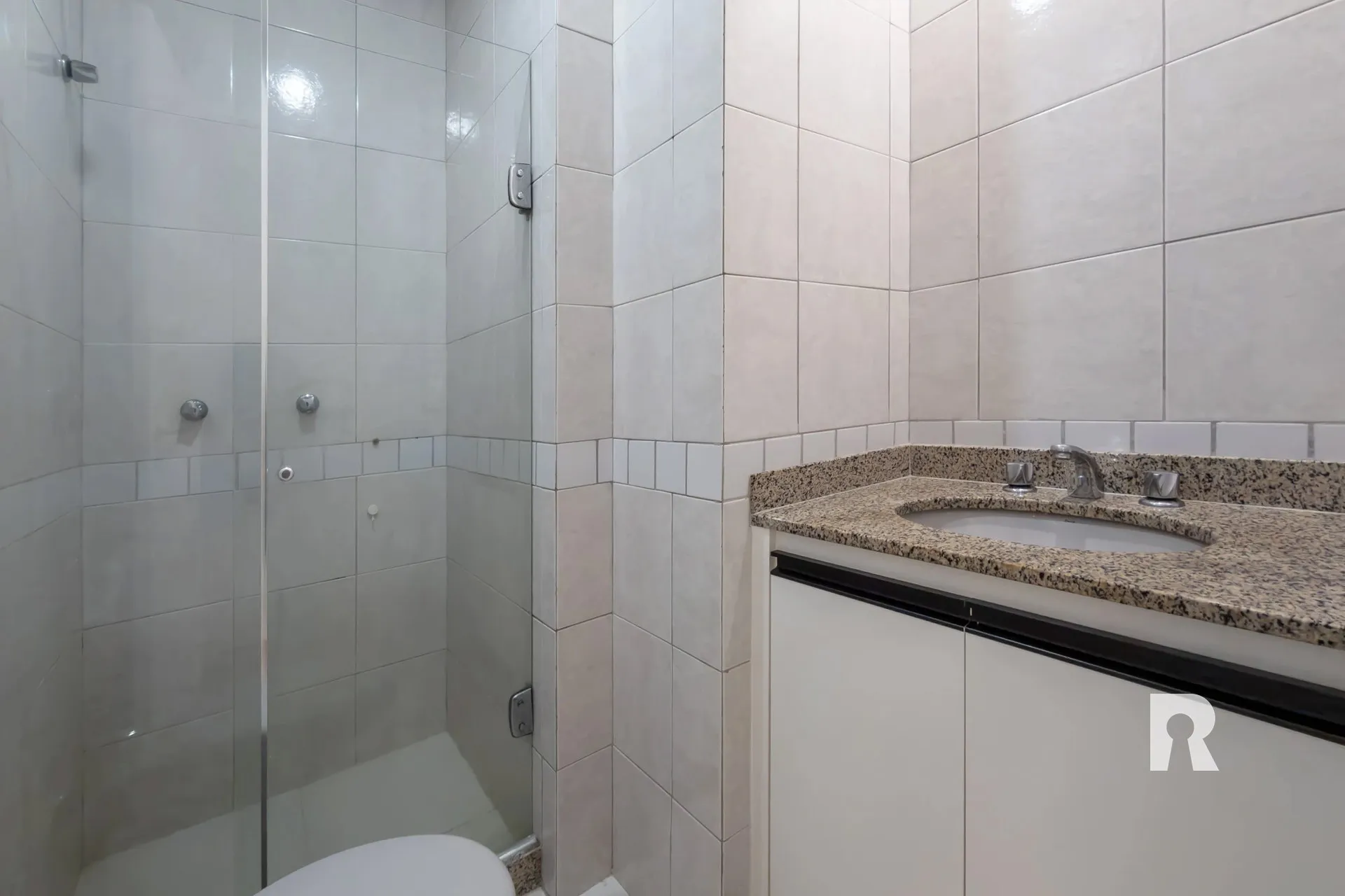 3-bedroom apartment, 1 with its own bathroom, 85 m² — photo 6
