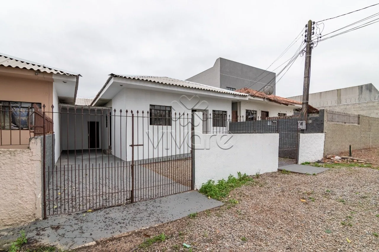 3-bedroom house with a garden — photo 4