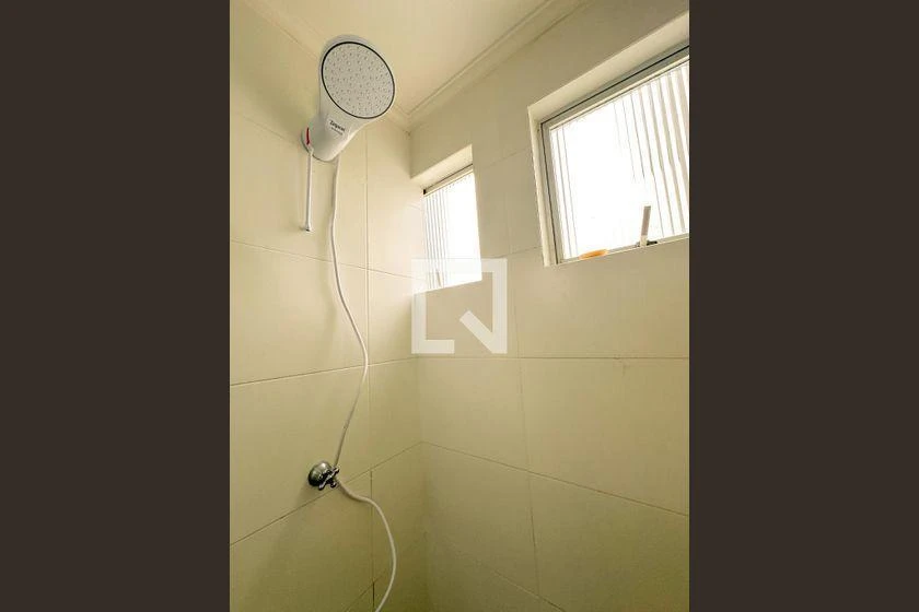 Apartamento mobiliado com 94 m² e cozinha com fogão a gás — photo 40