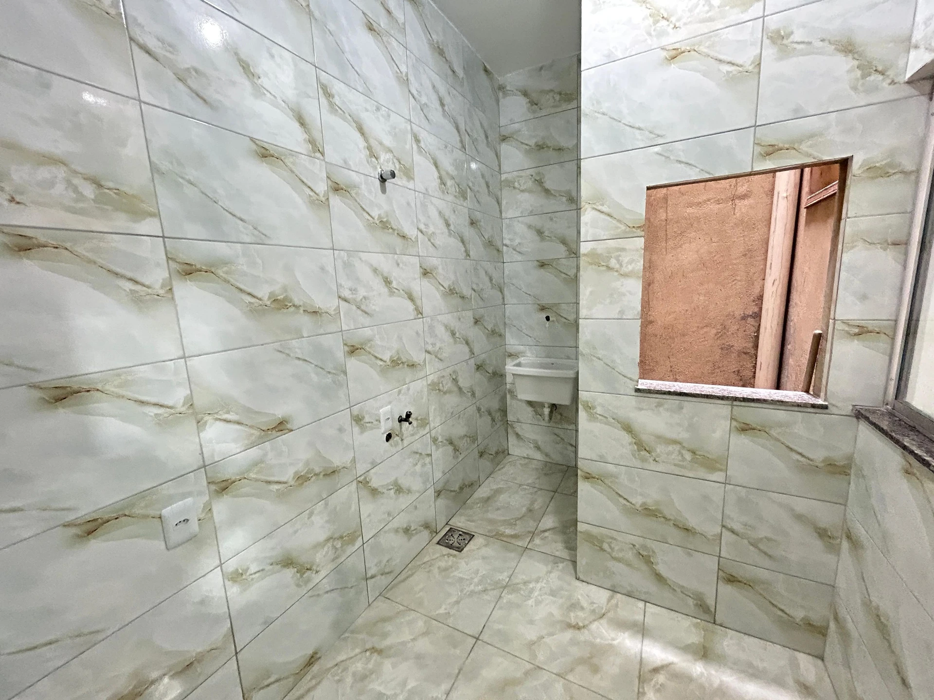 Jacuzzi in a 2-bedroom house, 70 m² — photo 26
