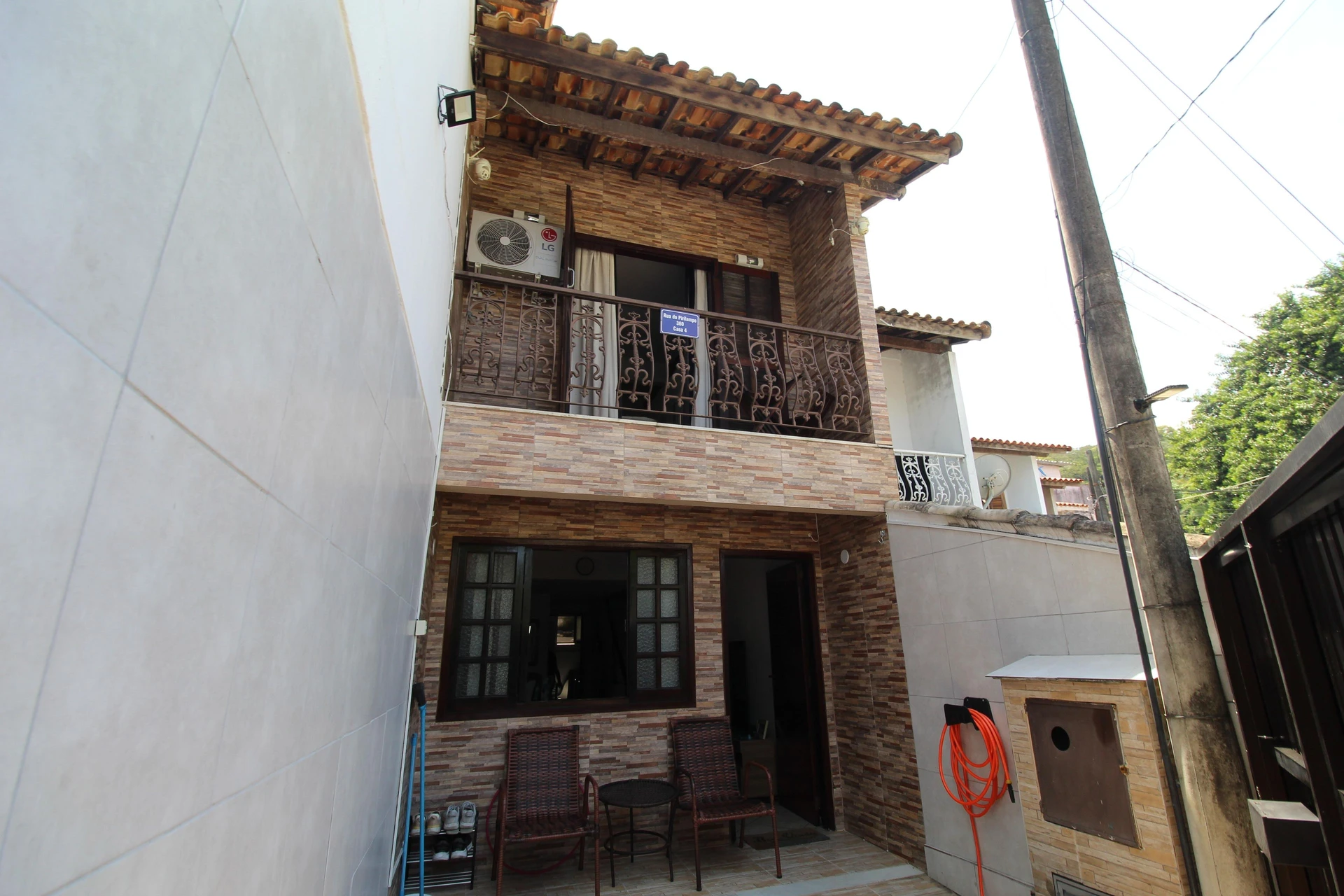 Rental house with 2 bedrooms and a washing machine — photo 40