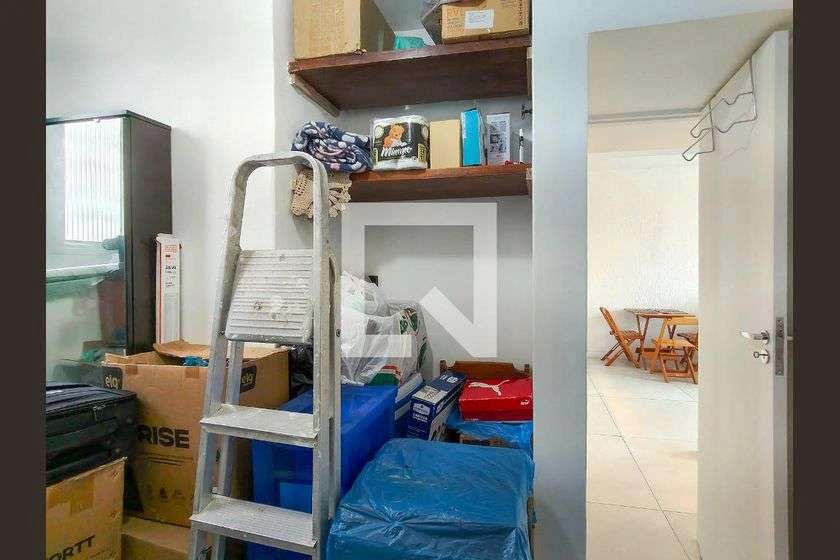 Apartamento de 2 quartos com box de vidro e ducha elétrica — photo 7