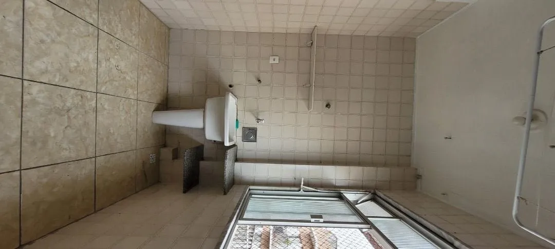 Квартира 96 м² з 2 спальнями та балконом — photo 23