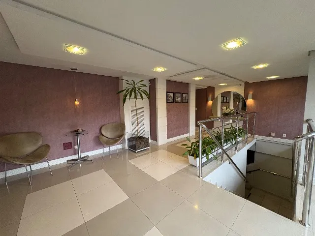 2-bedroom apartment in a building with a gym — photo 11