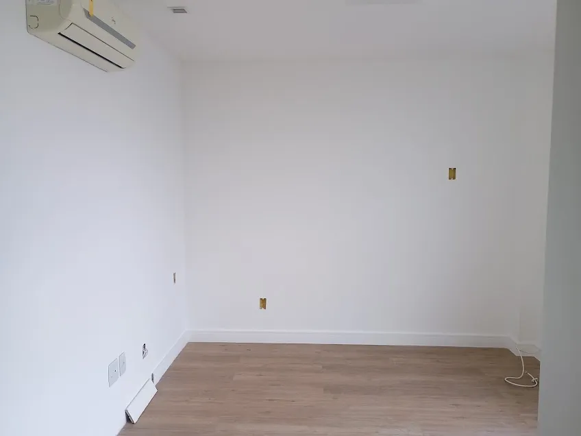 Apartamento de 3 quartos com janelas do piso ao teto — photo 22