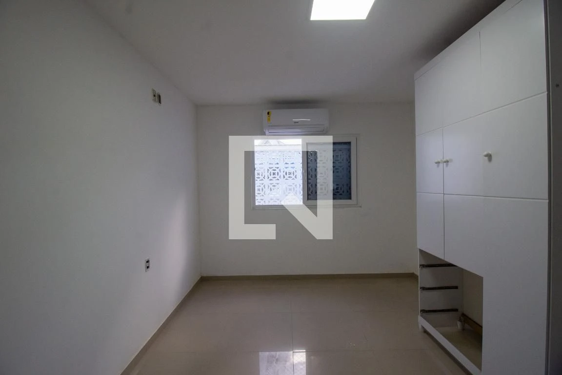 Дом 220 м² с грилем на балконе и собственным бассейном — photo 13