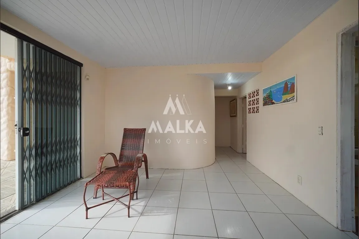 4-bedroom house with a water view in Florianópolis — photo 35