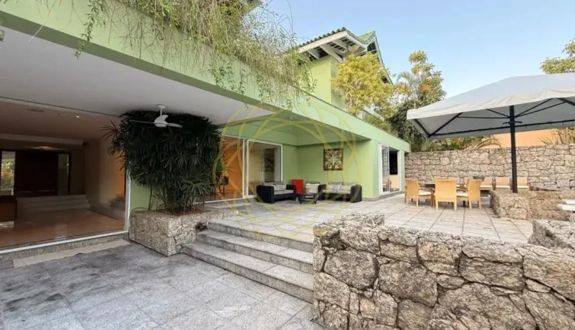 Casa para locação com 4 quartos e 5 banheiros — photo 8