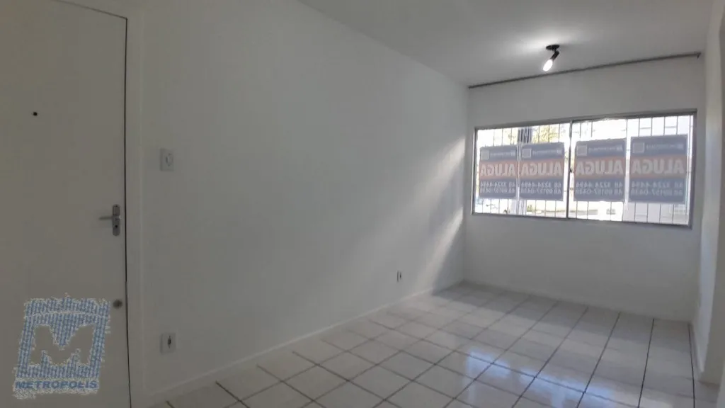 2-bedroom apartment with a closed kitchen and gas stove — photo 6