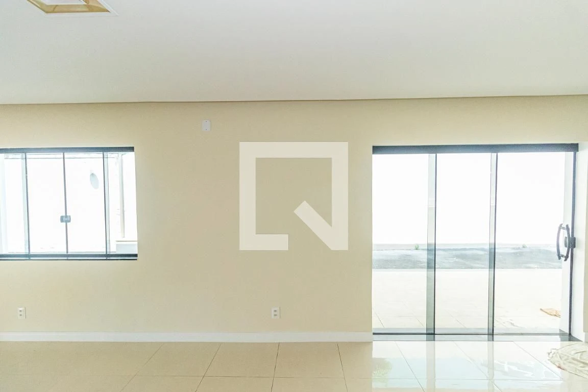 420 m² house with a jacuzzi and a private pool — photo 65