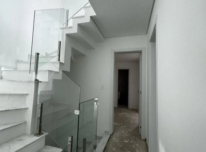 152 m² house with 3 en-suite bedrooms and enclosed balcony — photo 7