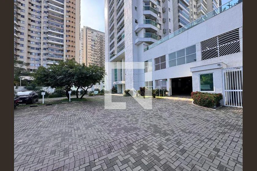 Rental apartment with 3 bedrooms, balcony 94 m² — photo 49