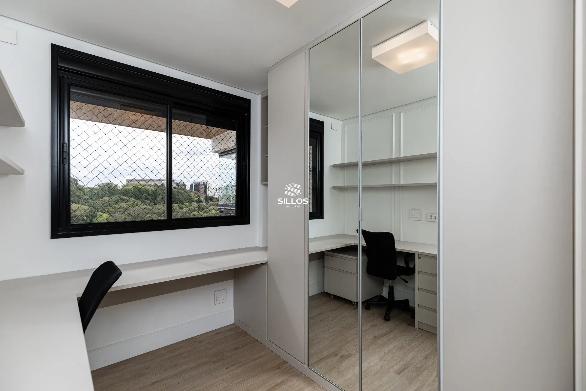 Home office in a 3-bedroom apartment, 91 m² — photo 30