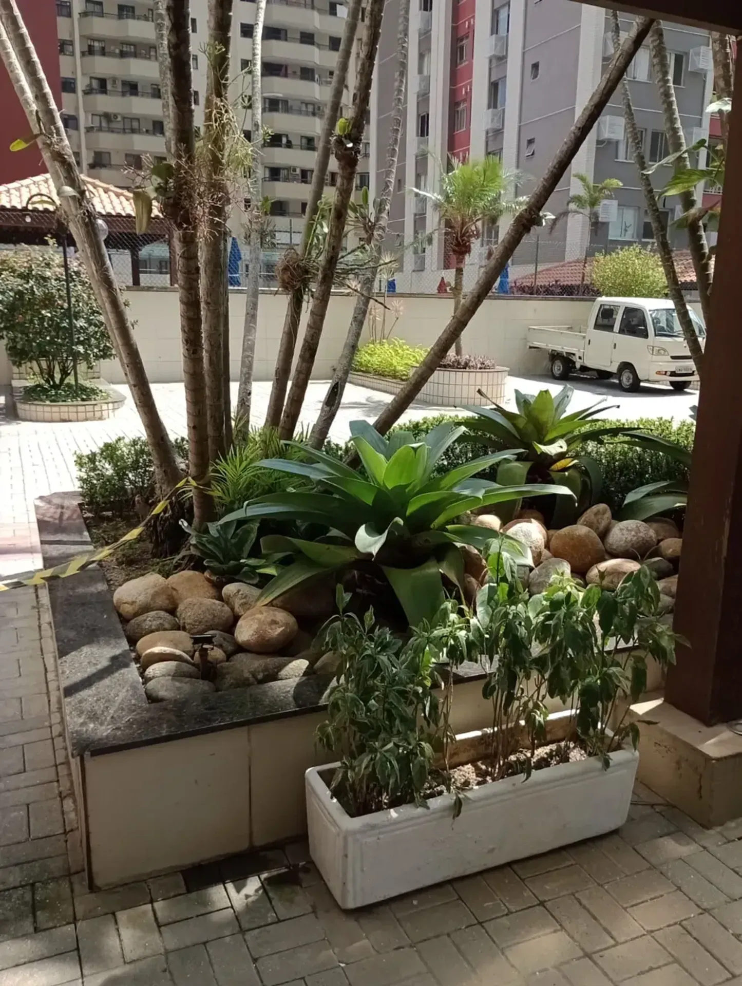 3-bedroom apartment with pets allowed — photo 11