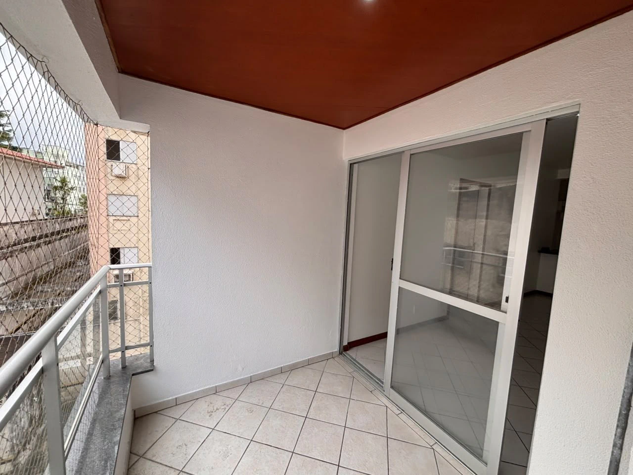 3-bedroom apartment, 1 with its own bathroom, 85 m² — photo 17