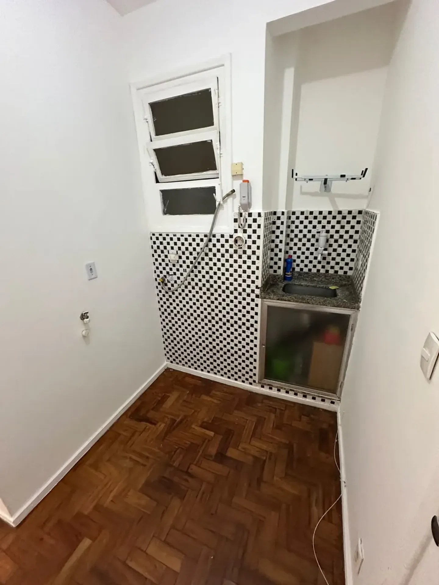 Apartamento no 3º andar com piso de madeira ou laminado — photo 6