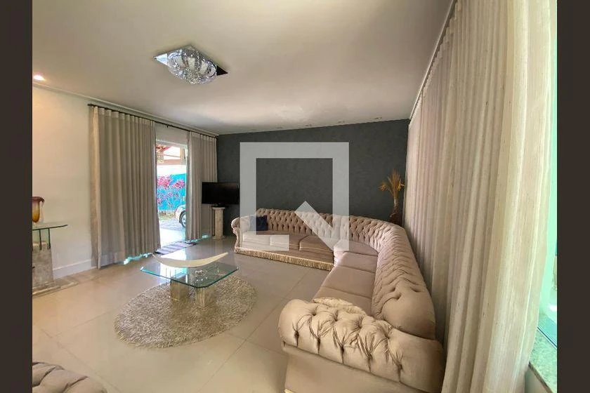 Unfurnished 4-bedroom house with 1000 m² and parking — photo 15