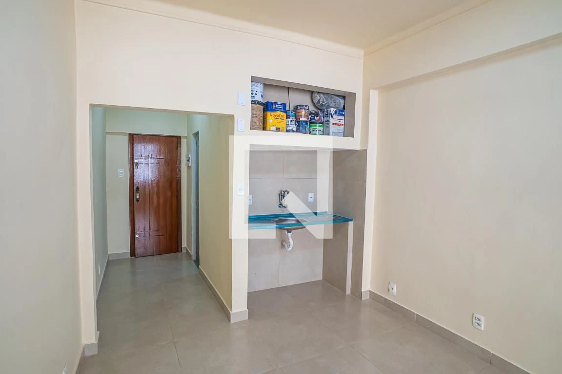 Studio de 27 m², Centro — photo 7