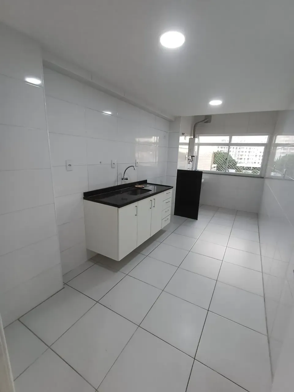 3-bedroom apartment with 3 bathrooms and 2 parking spots — photo 8