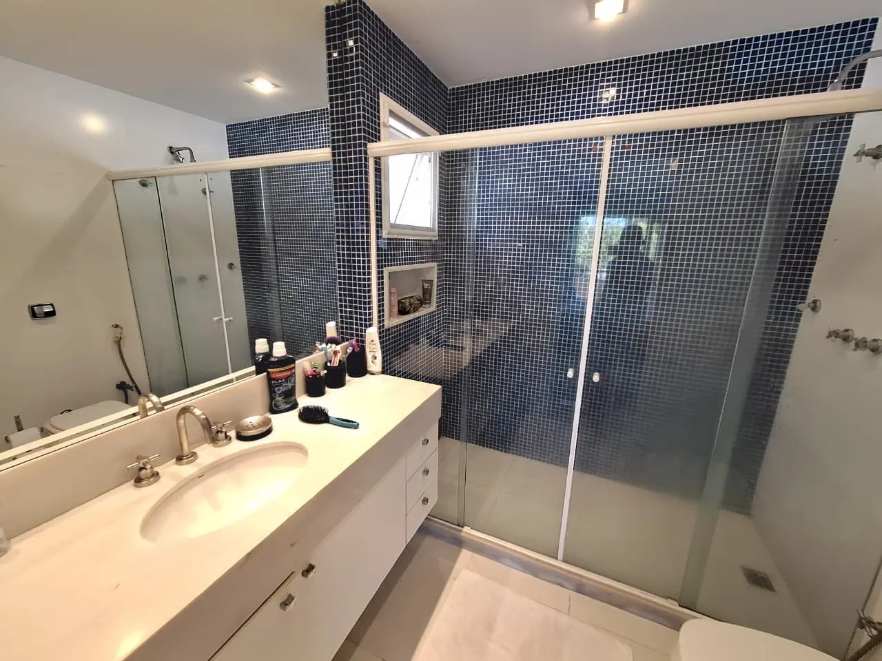 Furnished house with 4 bedrooms and 5 bathrooms — photo 38