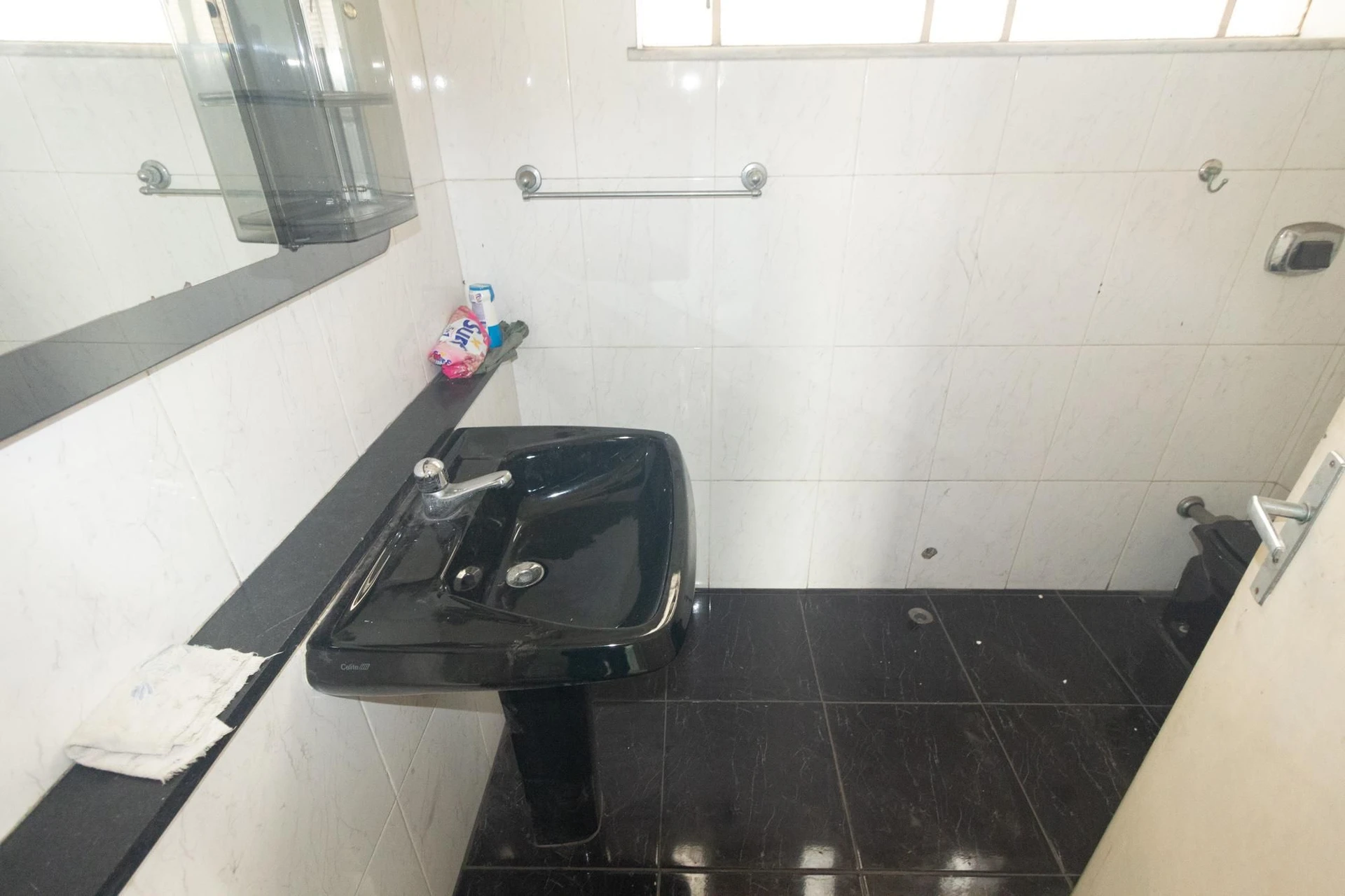 6 quartos e jardim: casa de 263 m² — photo 5