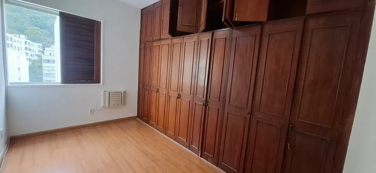 2-bedroom, 2-bath apartment with no parking space — photo 4
