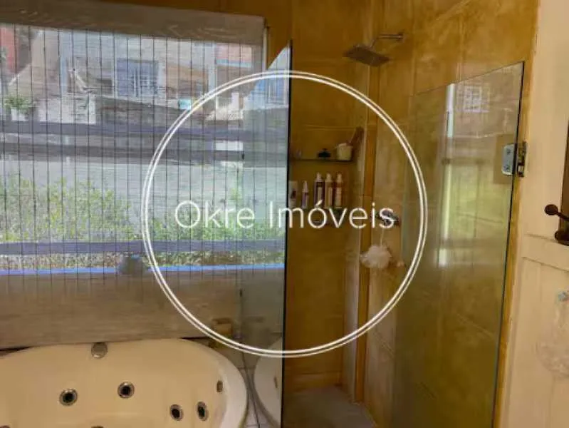 Casa com 6 quartos e 950 m², 2 vagas e cozinha fechada — photo 12
