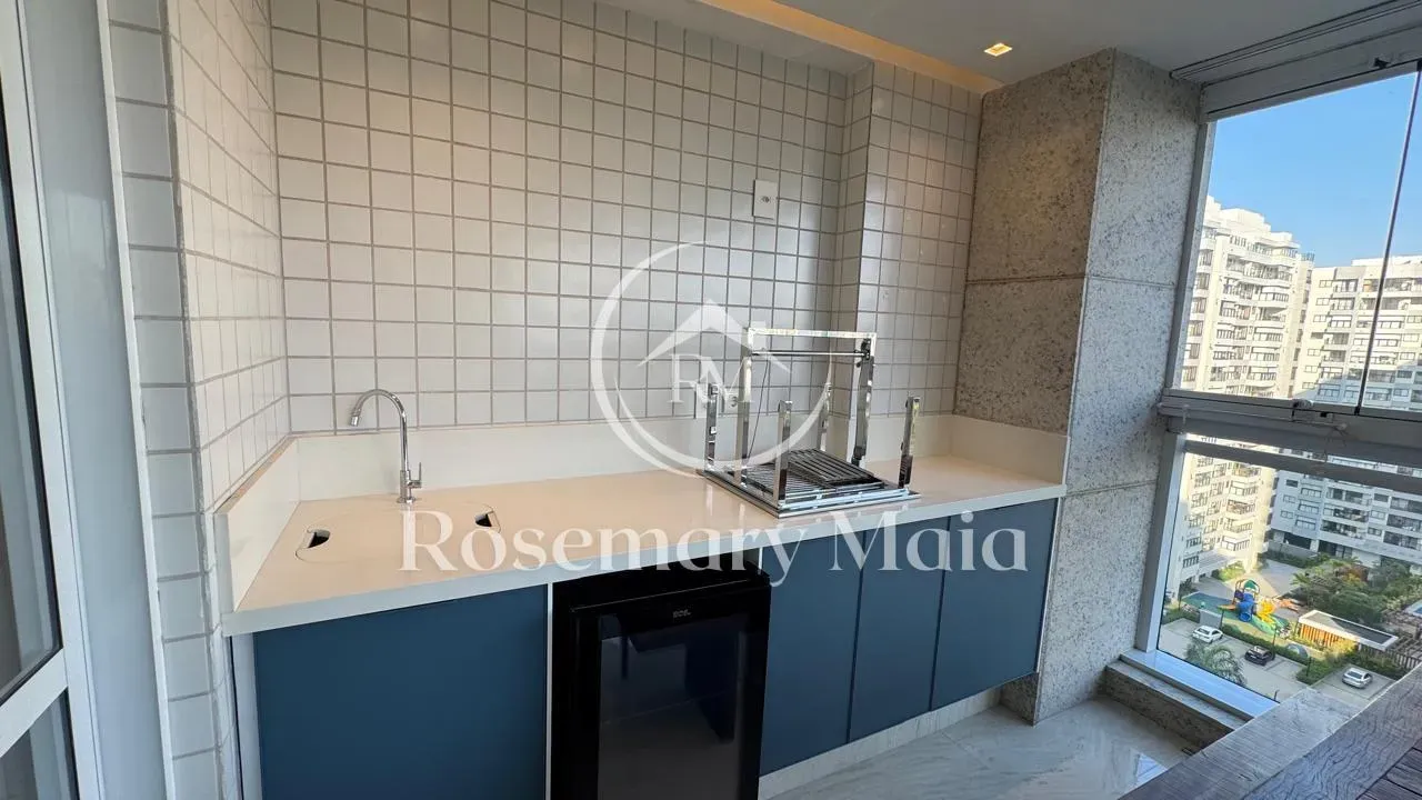 179 m² apartment with 3 bedrooms and 3 parking spaces — photo 9