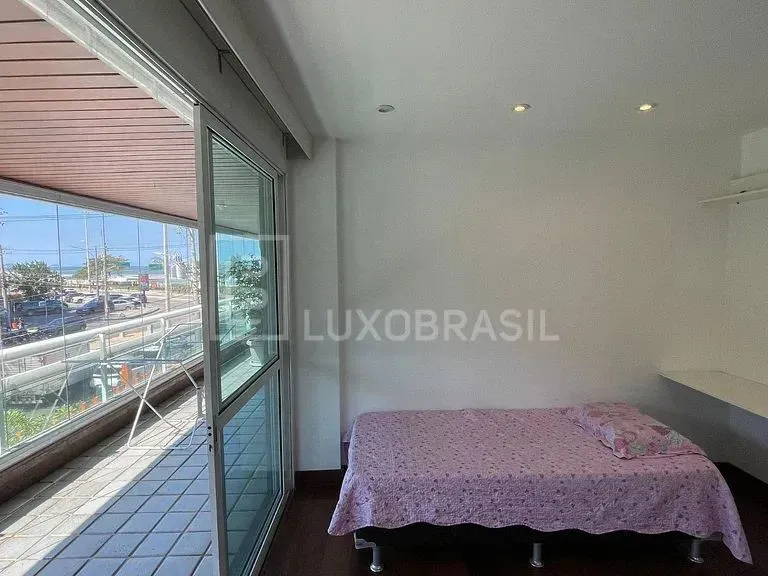 Apartamento com varanda envidraçada e 4 quartos — photo 19