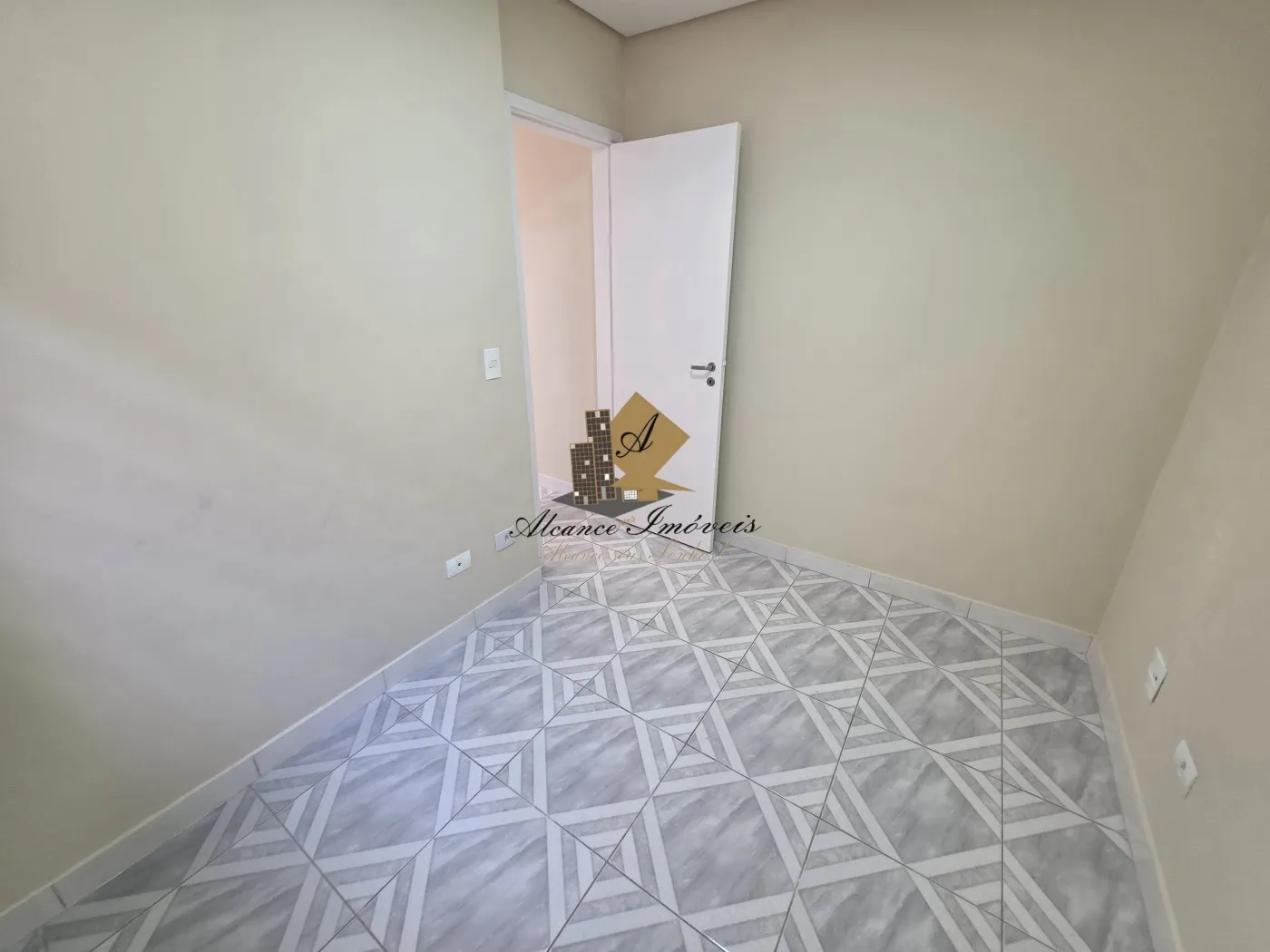 Condominium house with 2 bedrooms and 1 bathroom — photo 26