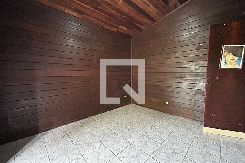 Balcony with a grill in a 3-bedroom house, 100 m² — photo 20
