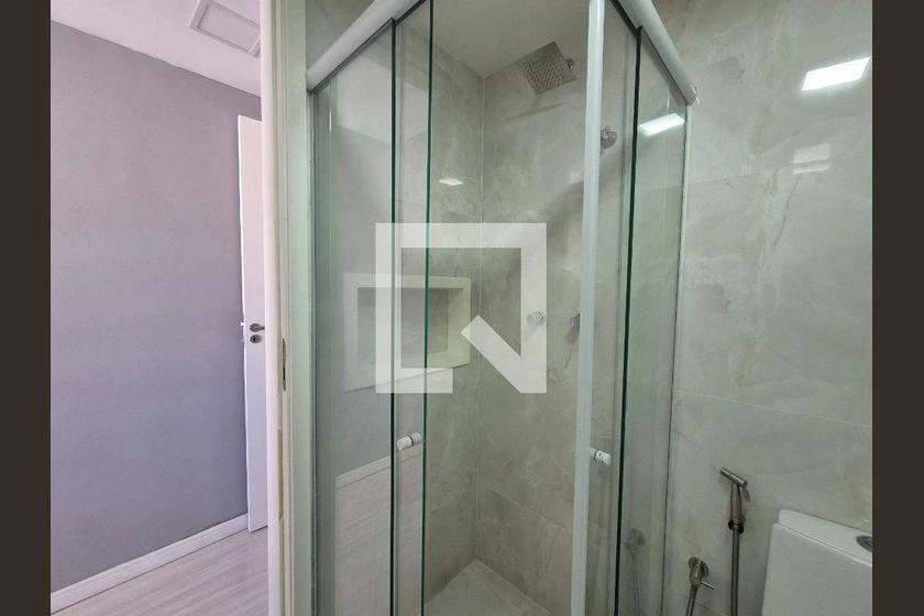 Furnished apartment with 5 bedrooms, balcony and 196 m² — photo 34